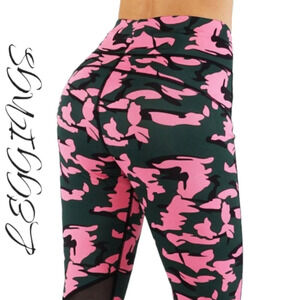 NWOT Pink & Black Camo Leggings​